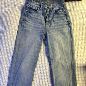 American Eagle Mom Straight Jeans